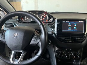 Peugeot 208 1.2 60kw benzín 2017 - 9