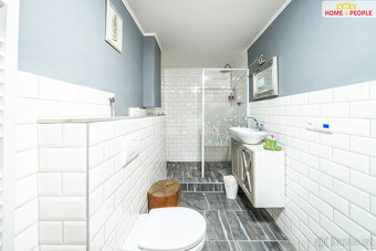 Prodej statku s obytnou jednotkou 83m u Hořovic - 9