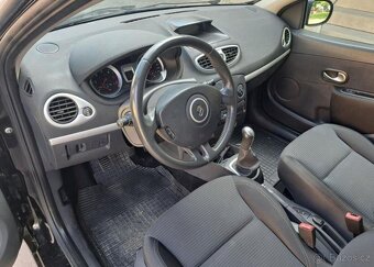Renault Clio 1,5 dCi 75k Advantage Grandtou nafta manuál - 9