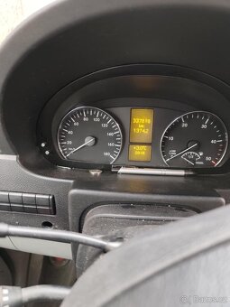 Sanitní vůz, Sanitka, Ambulance, Karavan - 9