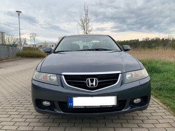 Honda Accord 2.0 i Vtec 114kW - 9