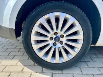 Ford S-Max 2,0 TDCi, 103Kw, 7 míst - 9
