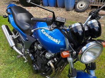 Kawasaki ZR-7 - 9