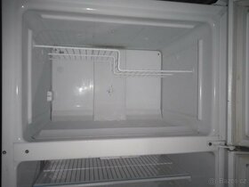 Nadstandardní širší lednice 73 cm,335 litrů. Můžu dovézt - 9