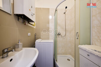 Prodej bytu 1+1, 36 m², Hostinné, ul. K. Čapka - 9