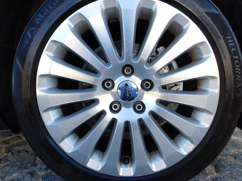 Ford C-max 2.0 TDCi,,TITANIUM,pěkný,BEZ KOROZE,tažný - 9