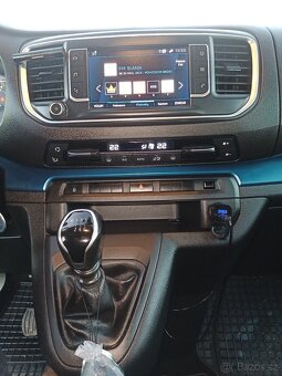 Peugeot Expert Traveller, 2.0 BHDi, r.v.2021, zár.-8.3.2026 - 9