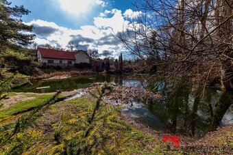 Prodej slunného stavebního pozemku, 707 m2, v obci Řepín - Ž - 9