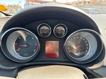 Opel Insignia SPORT TOUR 2.0 CDTI 1.MAJITEL - 9