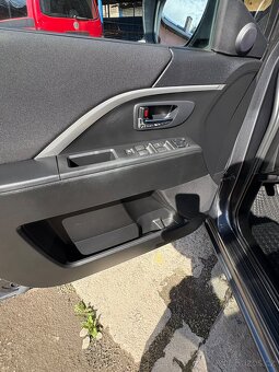 MAZDA 5  TAKUMI CD 2014 - 9