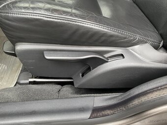 Volvo V70 2.0d ,  100 kW nafta, 2010 - 9