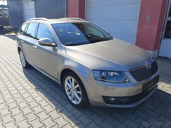 ŠKODA OCTAVIA 2,0 TDI DSG AMBITION pěkné auto bez koroze - 9