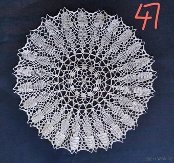 Ručně háčkované dečky 40 cm - 9