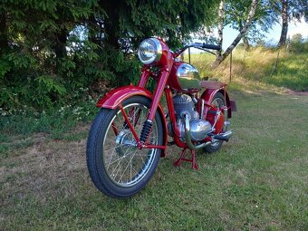 Jawa pérák FJ 1947 - 9