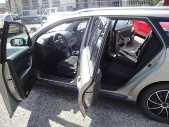 Prodám Toyota Avensis 1.8i - 9