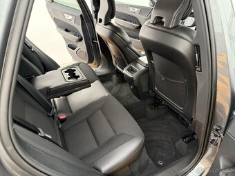 Volvo XC60, B4d AWD AT 1-MAJ DPH - 9