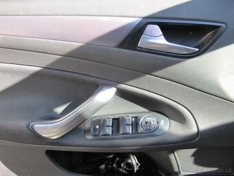 Ford Mondeo 2011 1,6 118kW, ČR - 9