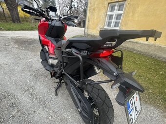 HONDA X-ADV 750 - 9
