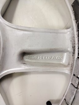 Originál ALU kola Audi 5x112, ET37, 7Jx17", 66,1mm - 9