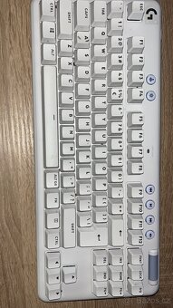 Set věcí k PC. - 9