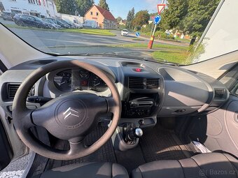 Dodávka Citroen Jumpy 2.0HDi 88kW Tažné STK 2/2027 - 9