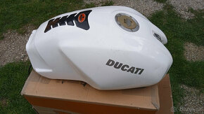 Ducati Moster 600 - 9