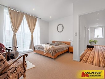Moravský Krumlov, RD 5+kk, pozemek 760m2, zahrada, bazén - r - 9