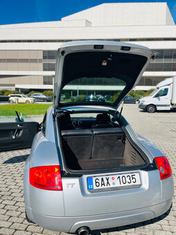 Audi TT 8n - 9