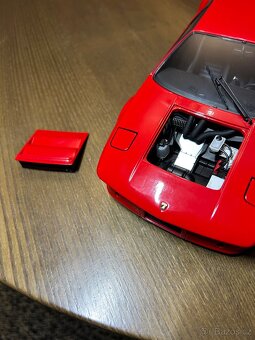 Lamborghini Urraco 1:18 Kyosho - 9