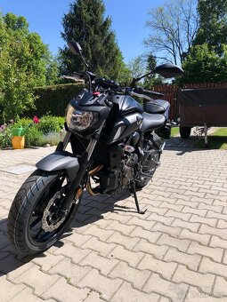 Yamaha MT 07 - 9