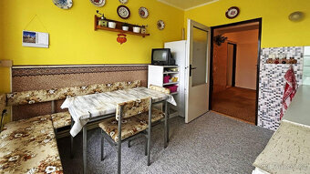 Na prodej byt 3+1(73 m2) s gar. a zahr.,Lesonice okr.Třebíč - 9