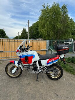Honda Afrika twin 750 RD04 - 9