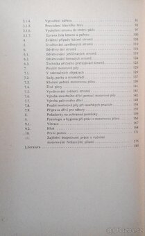 Kniha Práce s motorovou pilou. - 9