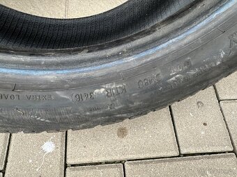 Pneu Goodyear Ultragrip 8 performance 245 45 r18 100V - 9
