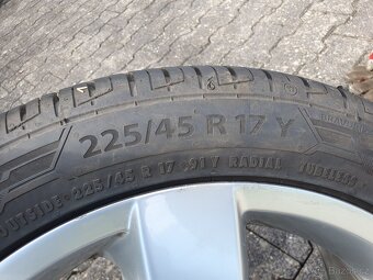 Alu kola vw 5x112 r17 7j et54 letni pneu 225/45/17 - 9