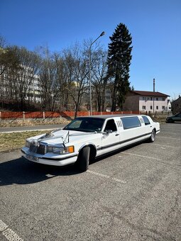Limuzína Lincoln V8 - 9