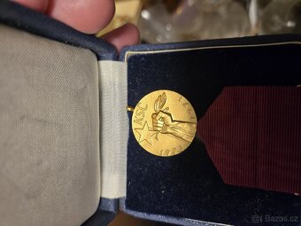 Starožitnosti z obýváku - 9