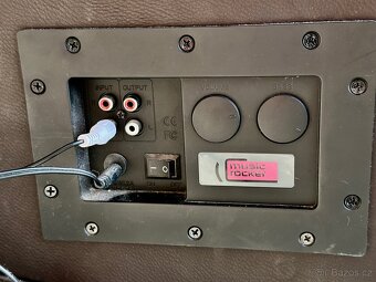 Herní a odpočinkové houpací křeslo s reproduktory - 9