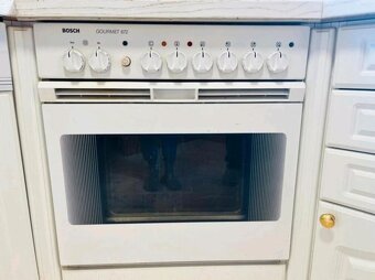 AKCE:Kuchyně Leicht se spotřebiči,3758 - 9