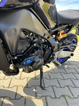 YAMAHA MT-09SP - 9