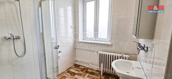 Pronájem atypického bytu, 19 m², Hradec Králové, ul. Sokolsk - 9