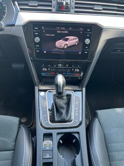VW Passat B8 Variant 2.0TDI 110kW DSG rok 2022- Elegance - 9