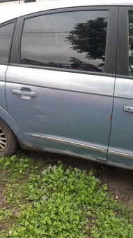 Ssangyong Rodius r.v2007 - 9