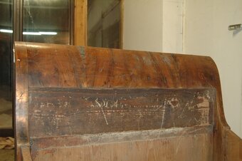 Postel Biedermeier ořech - 9