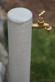 Zahradní betonový sloupek na vodu ... monolit - 9