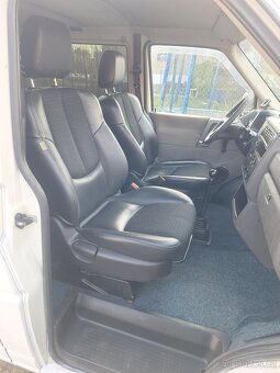 VW TRANSPORTER 8MÍST - 9