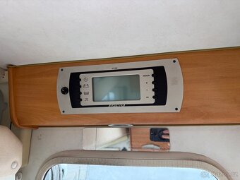 Hymer B504 2.8 JTD – spolehlivý parťák na cesty (2004) - 9