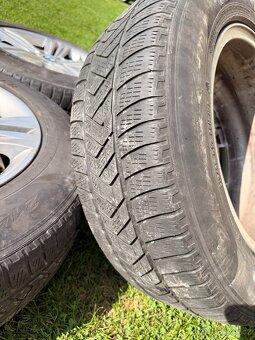 Kola r17 Pirelli 215/65 r17 zimní - 9
