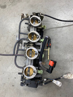 Kawasaki Ninja ZX-6R, hlava, díly do motoru - 9