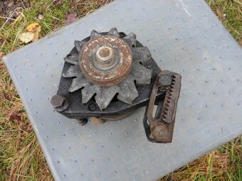 2. díly na Mercedes Benz 190 W201 - 9